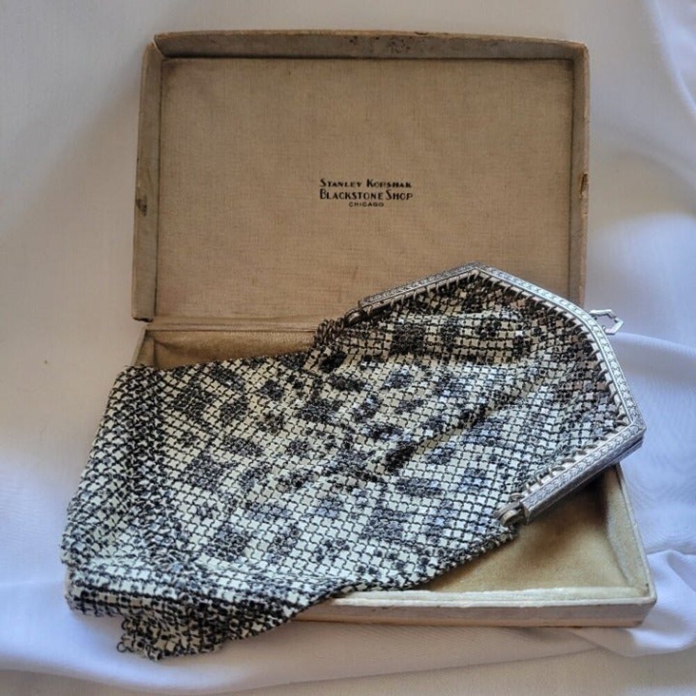 Vintage Mandalian Mfg. Co. Mesh Purse-Black/Sea Green
